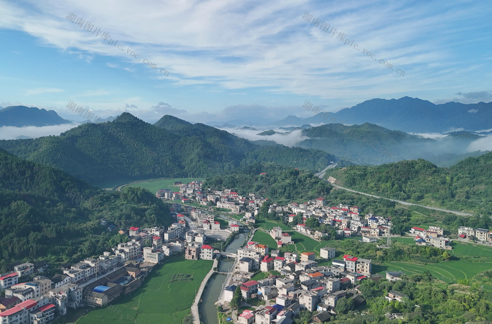 乡村振兴 宜居 画卷 晨色 