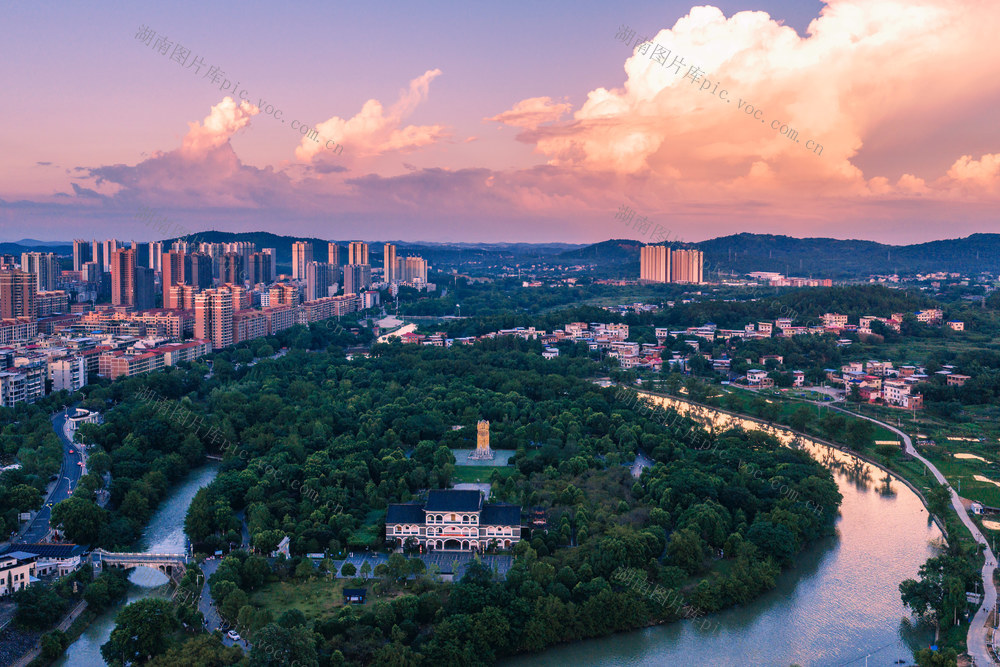 晚霞  城市  