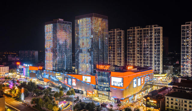 澧县万达夜景2026年7月8日杨翠辉摄于澧县