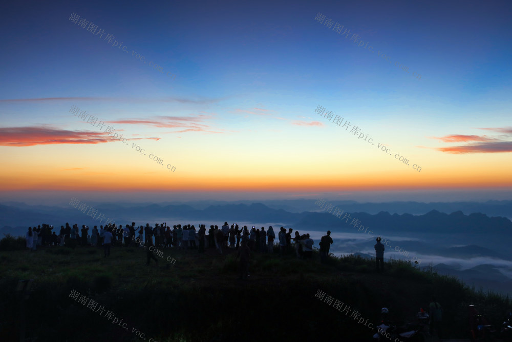 湖南，龙山，日出，清凉，盛夏，游人