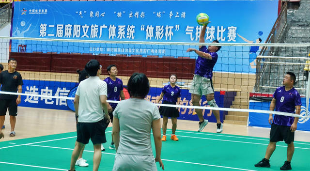 酷暑高温球场竞技