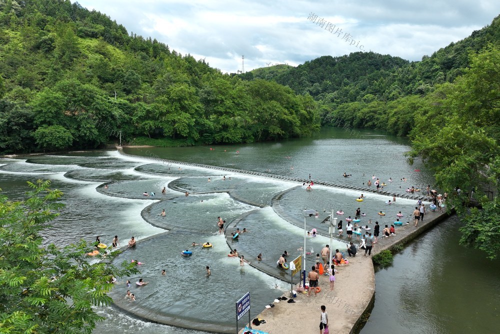 宁远 嬉水 消暑 鱼粼坝 防溺水 网红