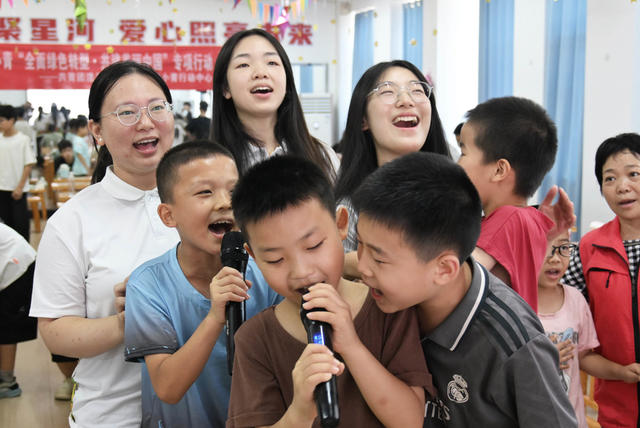 暑假  大学生  医学生  志愿服务  少年儿童 