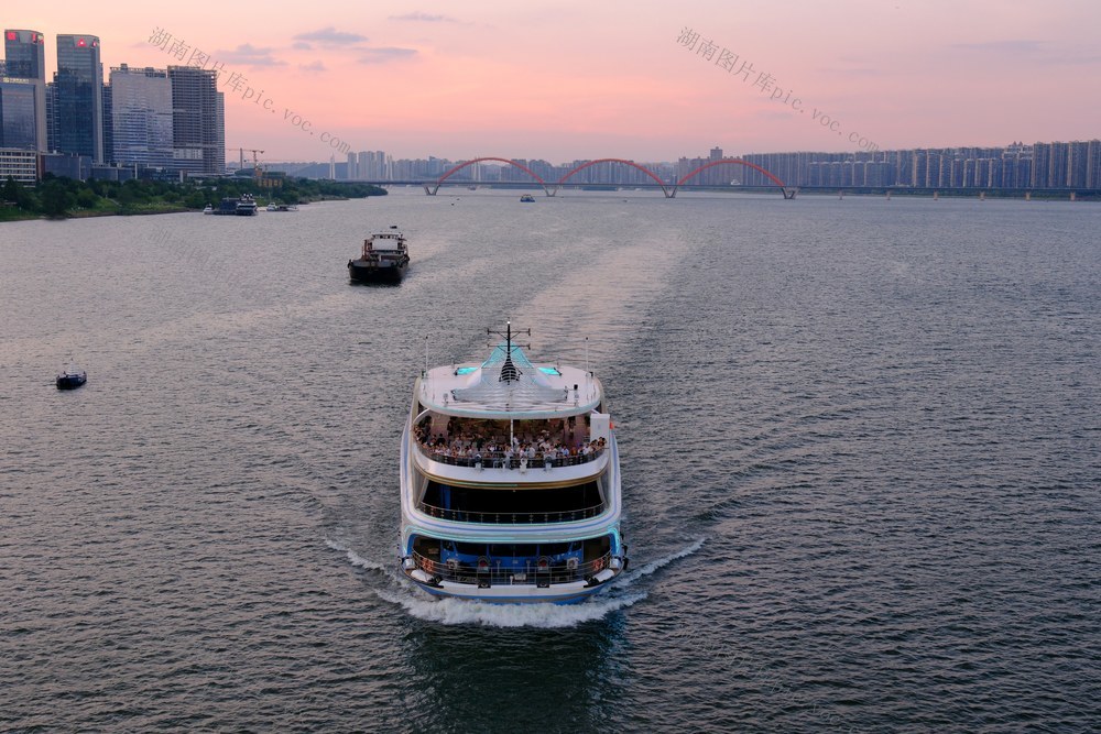 夜游湘江