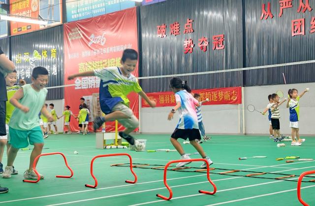 常宁 中小学生 场馆 羽毛球 训练
