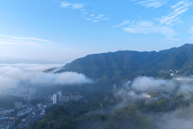 桂东、清晨、晨雾、山城、仙境、缥缈、晨韵...