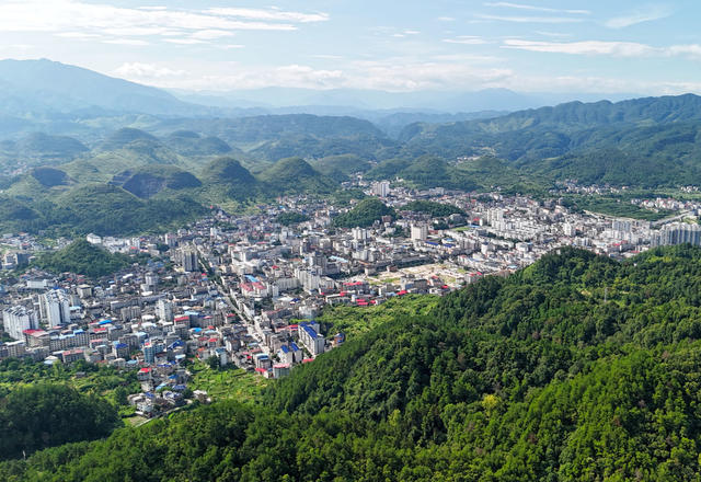 城市 扩绿  打造 绿肺  市民 健康 呼吸 城步