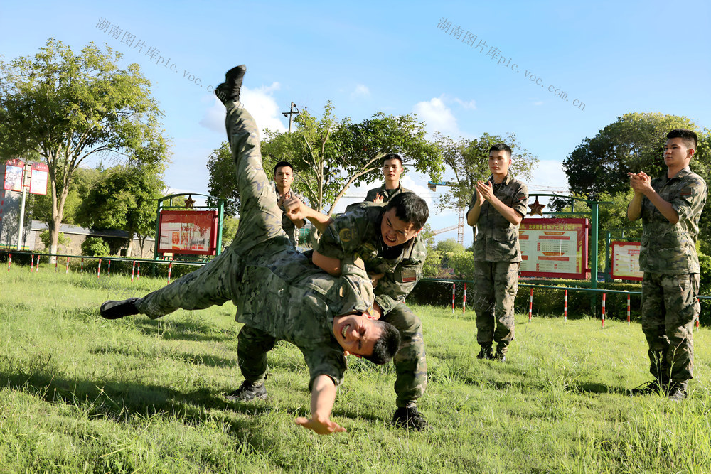 八一 武警 练兵热潮 技能训练 趣味活动 迎接建军节
