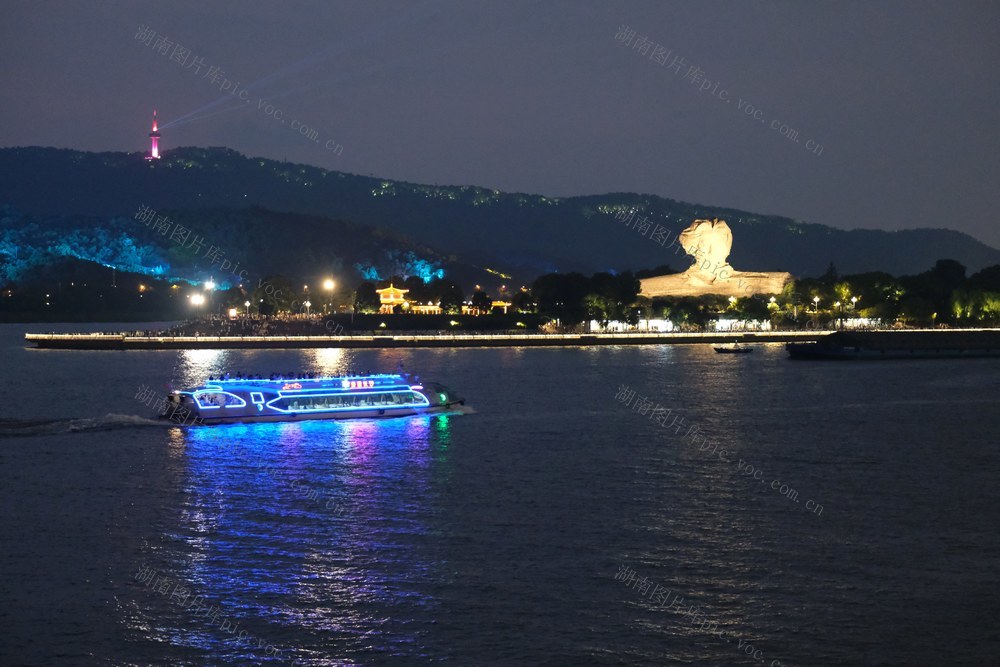 夜游湘江