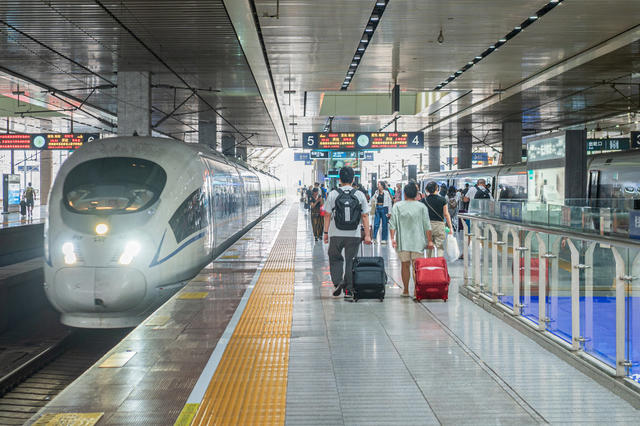 交通 暑运 台风 出行 旅游 长沙 