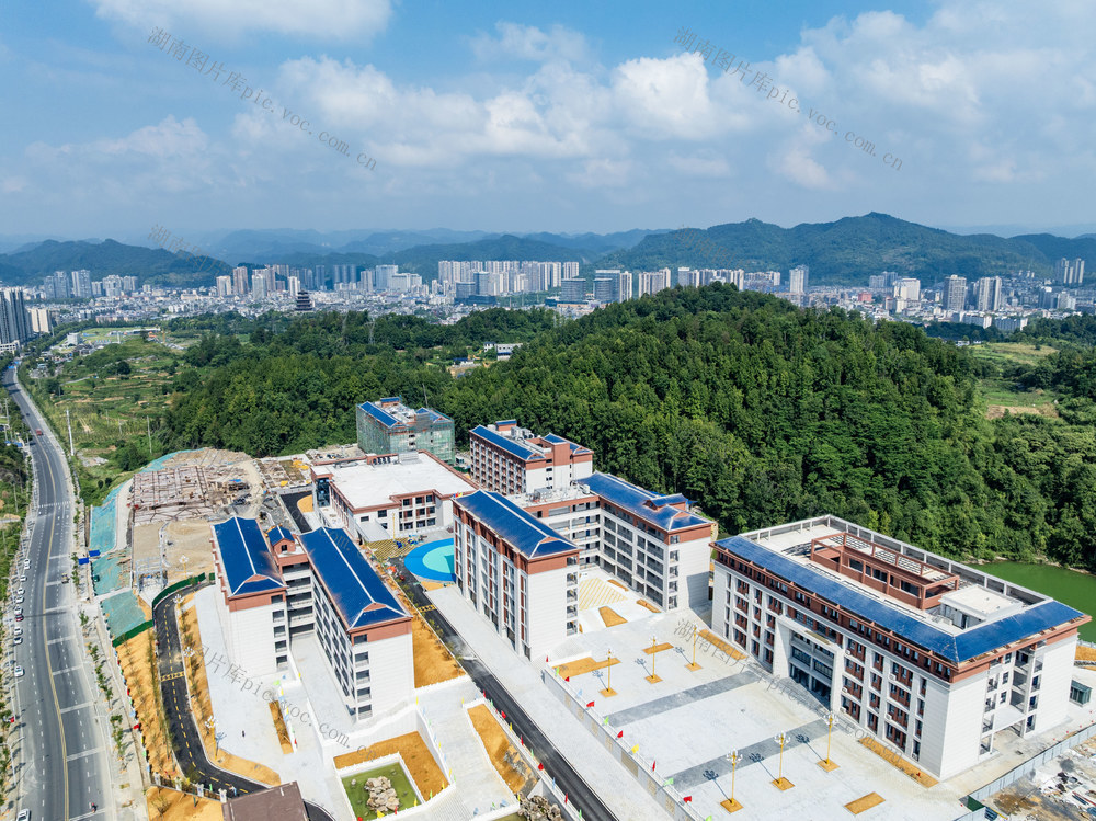 新学校 新学期 开学