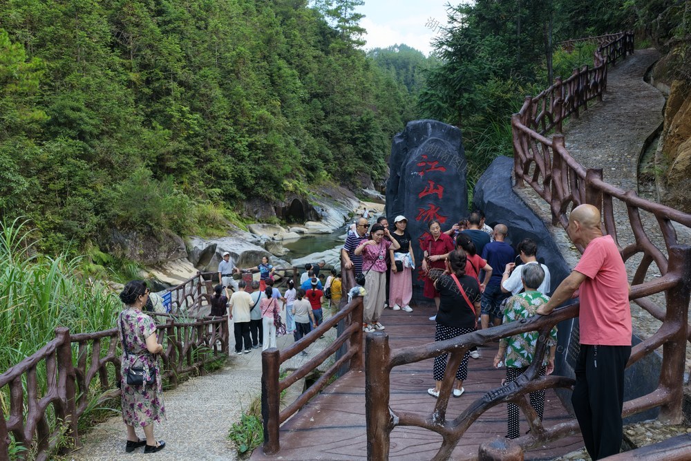 桂东，避暑，江山冰臼群，清凉，生态文旅，游客，绿水青山