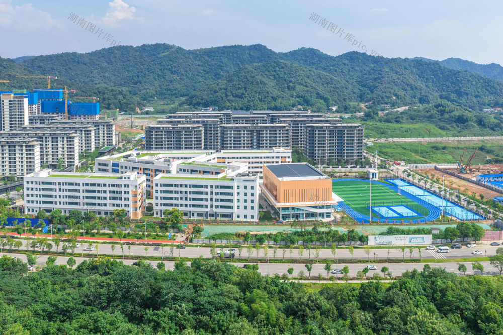 教育  小学  新建  开学