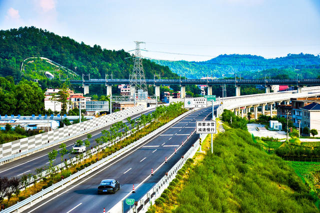 路网纵横绘隆回