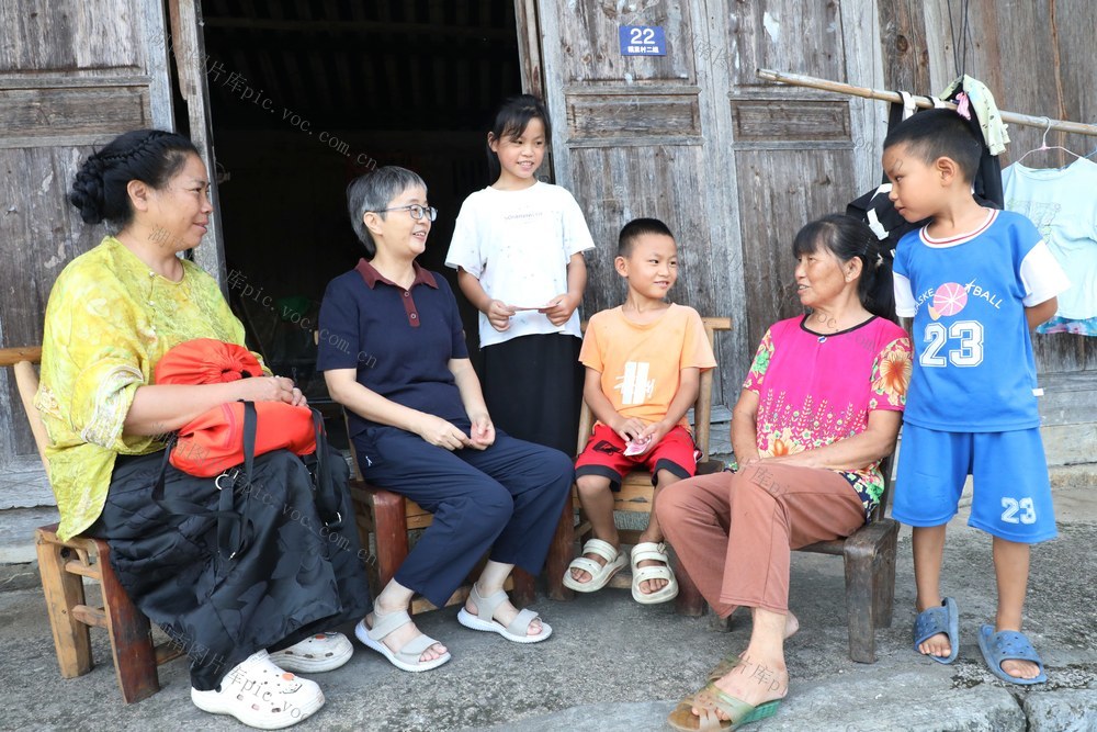 爱心助学见真情      入户走访暖人心
