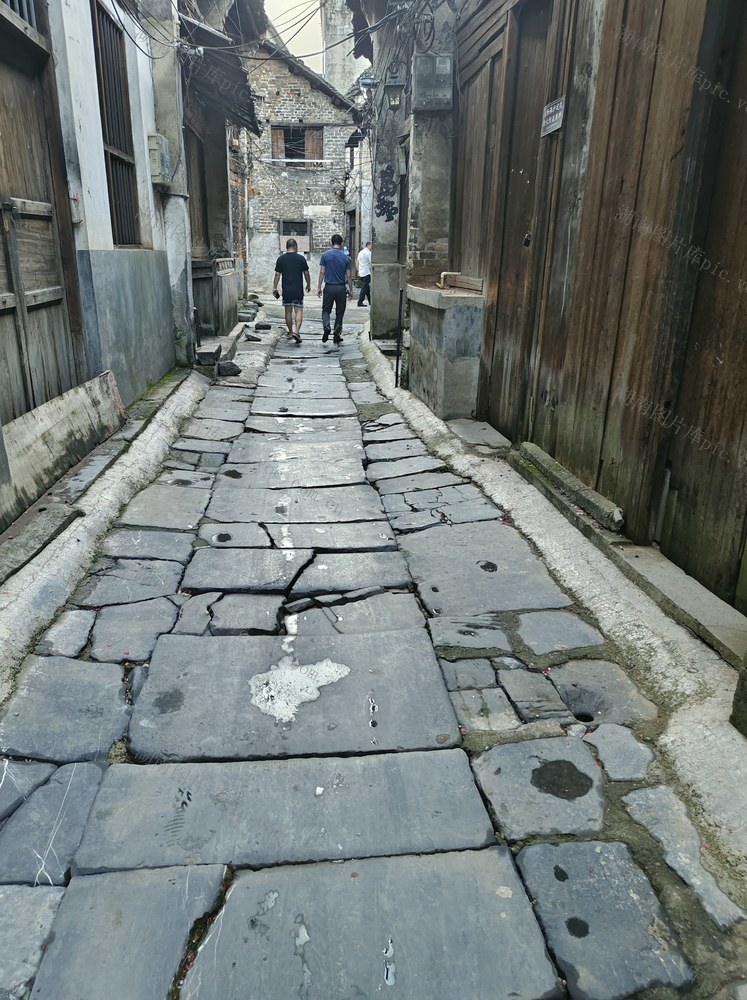 常宁  白沙镇老街 青石板巷 老屋与游客 湘南古镇