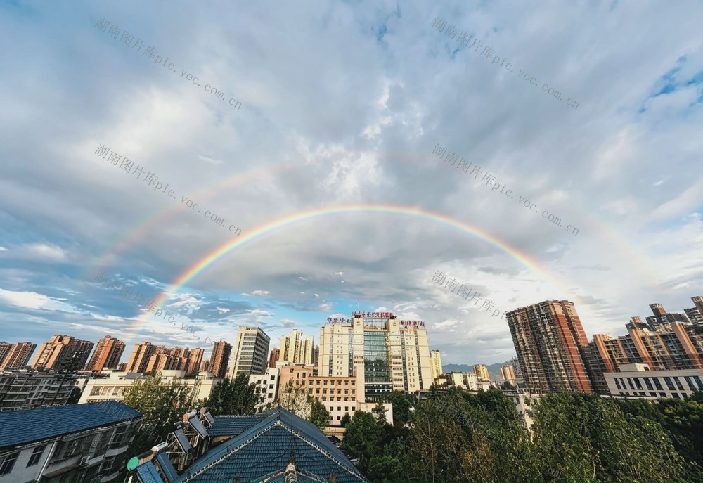 怀化，雨后彩虹，城市天象，湘西，城市黄昏，人居风光，湖南纪实，城市天际