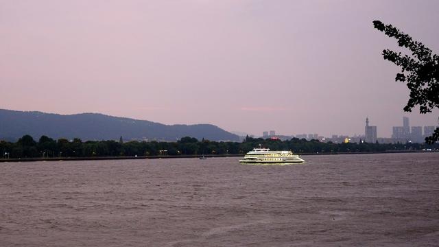 暴雨