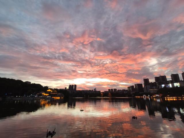 北湖公园 湖畔 夕阳