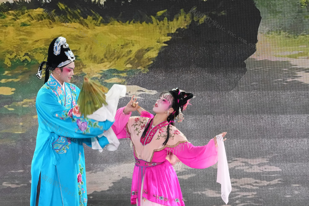资兴市 郴州旅发大会 东江湖 青岛啤酒 梨园 非遗戏曲 文旅融合 