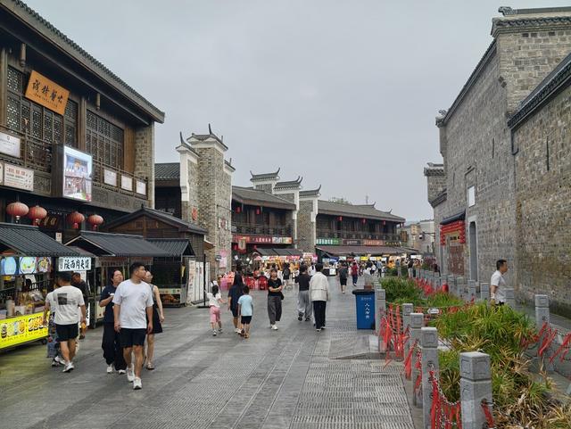 益阳 明清古巷 游人