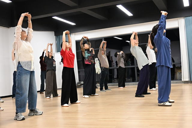 老龄工作  老年生活  老年保健  太极拳  八段锦