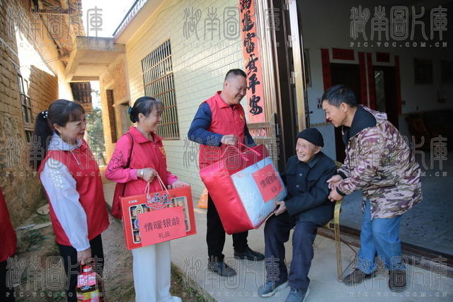 "乐享银龄" 活动；重阳节；百岁老人；关爱慰问；桂东民政；星火志愿者