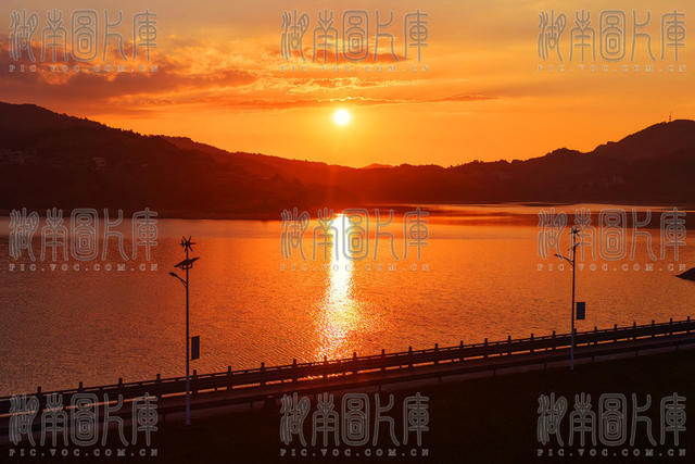 嘉禾：水库夕阳美